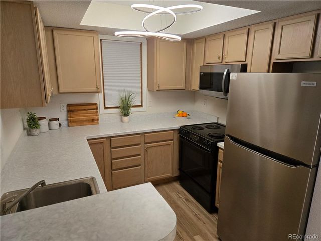 2802 Sundown Lane 103, Boulder, CO 80303