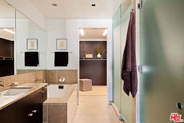 6250 Hollywood Boulevard 7G, Los Angeles, CA 90028