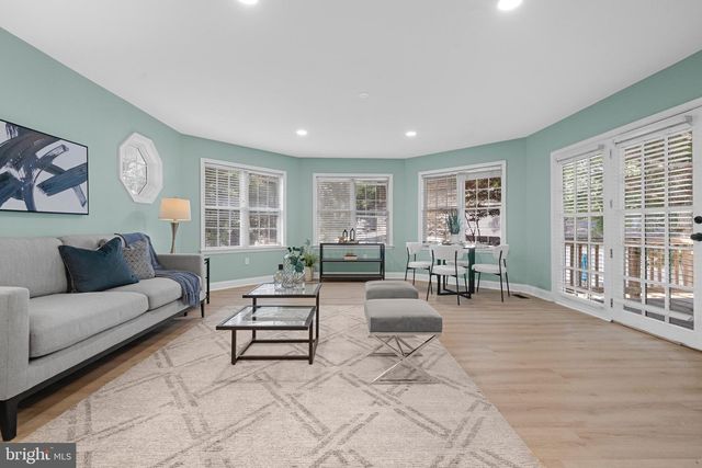 10429 HEADLY CT, Fairfax, VA 22032