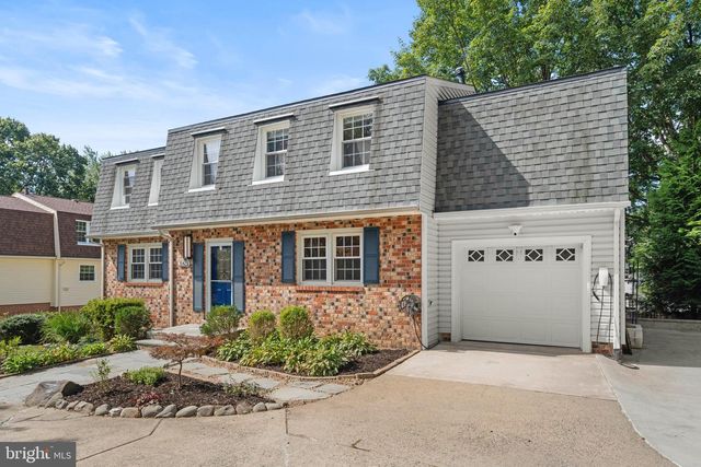 10429 HEADLY CT, Fairfax, VA 22032