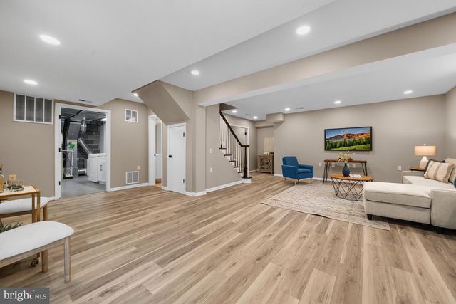 10429 HEADLY CT, Fairfax, VA 22032