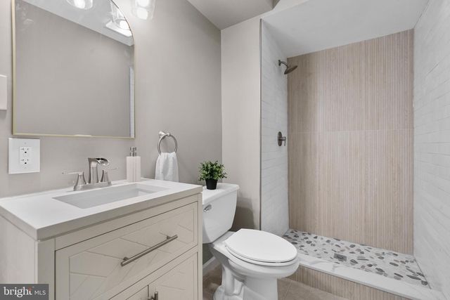 10429 HEADLY CT, Fairfax, VA 22032