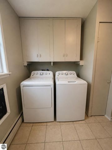 412 Rockingham Avenue, Alma, MI 48801