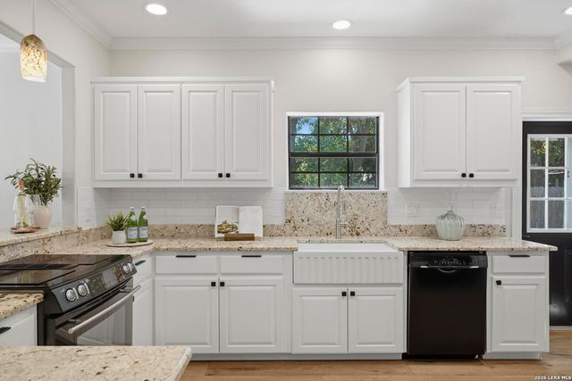404 OGrady St, Boerne, TX 78006
