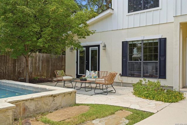 404 OGrady St, Boerne, TX 78006