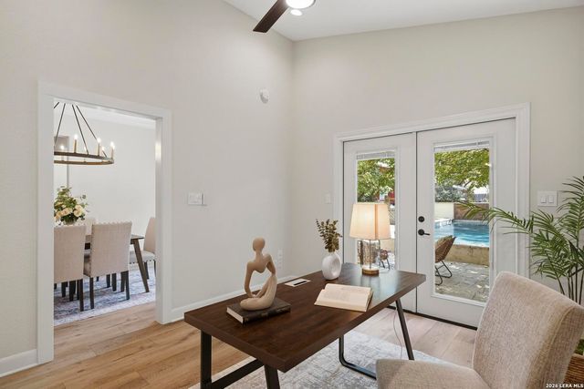 404 OGrady St, Boerne, TX 78006