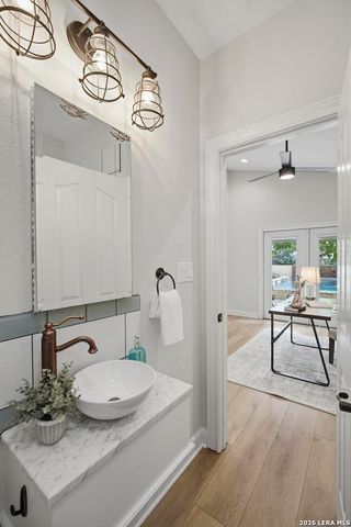 404 OGrady St, Boerne, TX 78006