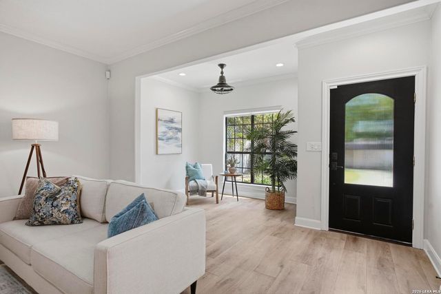 404 OGrady St, Boerne, TX 78006
