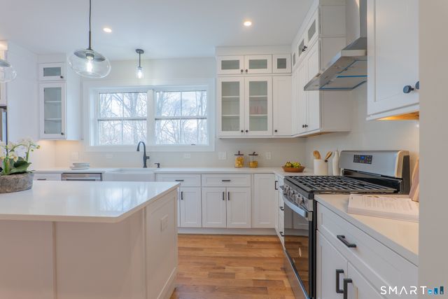 2 Brookview Heights Court, Shelton, CT 06484