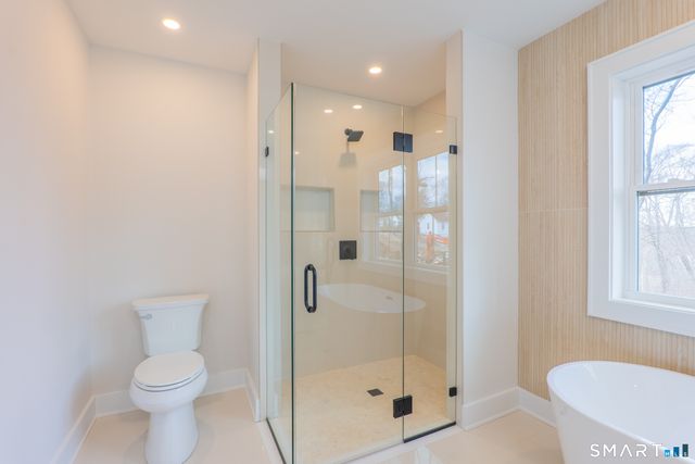 2 Brookview Heights Court, Shelton, CT 06484