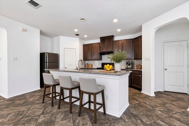 1020 Clove Hitch RD, Georgetown, TX 78633