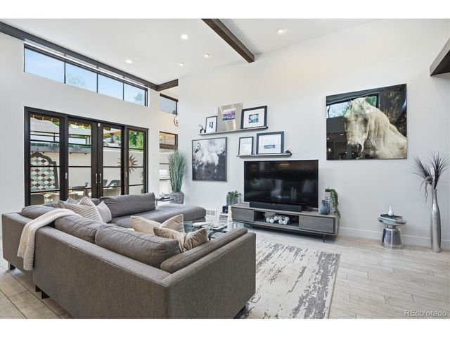 621 Kearney St, Denver, CO 80220