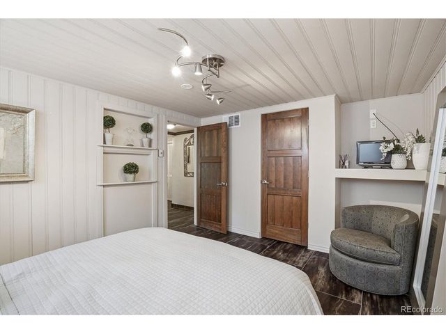 621 Kearney St, Denver, CO 80220