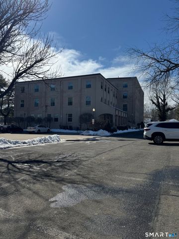 146 High Street APT 310, Milford, CT 06460