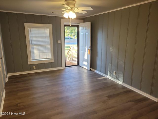 557 Circle Drive, Greenville, NC 27858