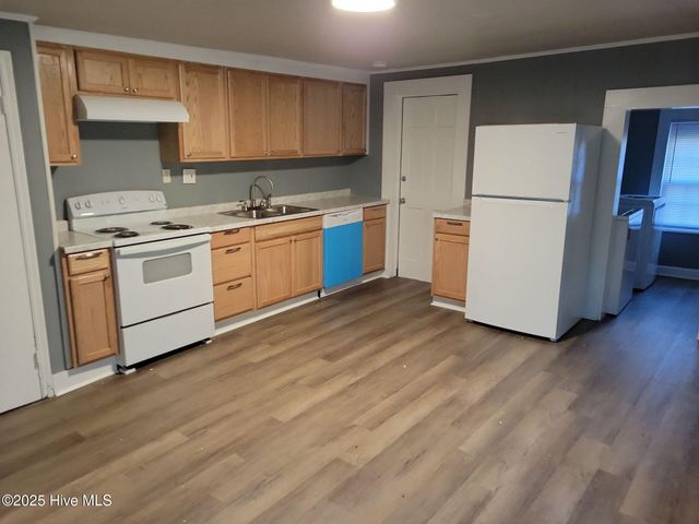 557 Circle Drive, Greenville, NC 27858