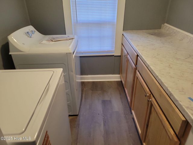 557 Circle Drive, Greenville, NC 27858