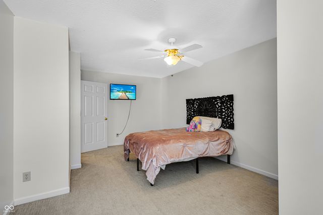 7738 Bright Leaf Circle, Indianapolis, IN 46239