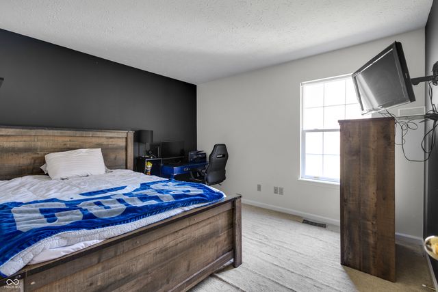 7738 Bright Leaf Circle, Indianapolis, IN 46239