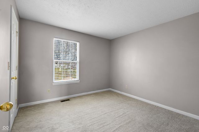 7738 Bright Leaf Circle, Indianapolis, IN 46239