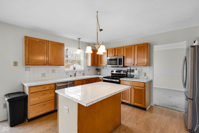 7738 Bright Leaf Circle, Indianapolis, IN 46239