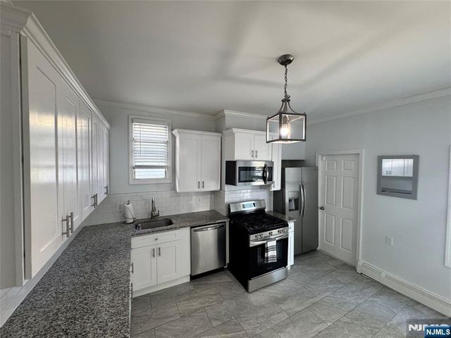 24 Pamrapo Avenue 1, Jersey City, NJ 07305