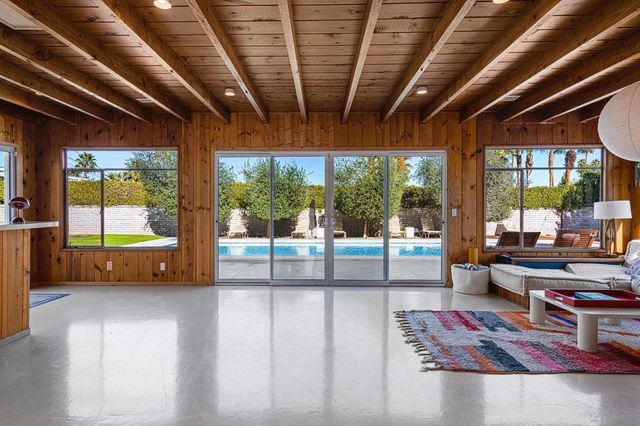 1022 E Mesquite Avenue, Palm Springs, CA 92264