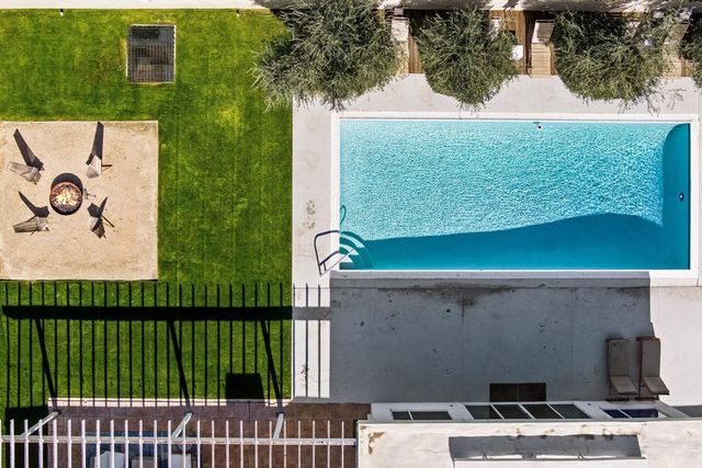 1022 E Mesquite Avenue, Palm Springs, CA 92264