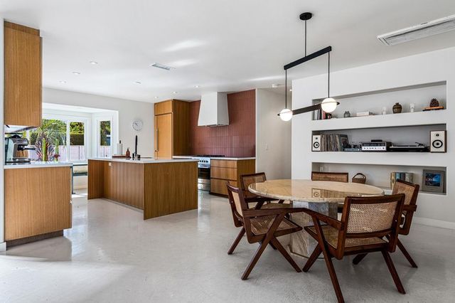 1022 E Mesquite Avenue, Palm Springs, CA 92264