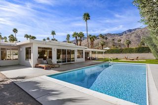 1022 E Mesquite Avenue, Palm Springs, CA 92264