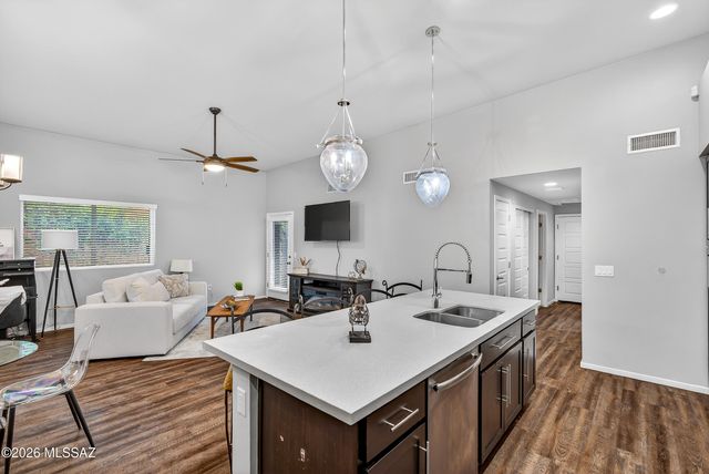 3047 N Dales Crossing Drive, Tucson, AZ 85745