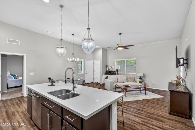 3047 N Dales Crossing Drive, Tucson, AZ 85745