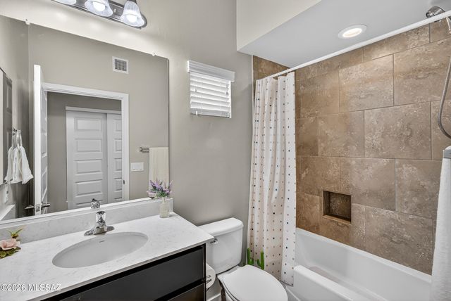 3047 N Dales Crossing Drive, Tucson, AZ 85745