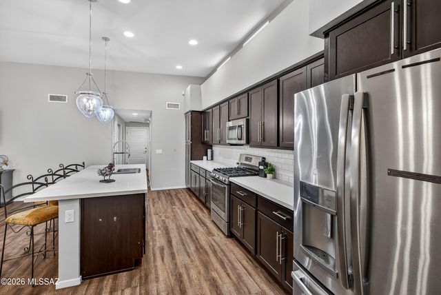 3047 N Dales Crossing Drive, Tucson, AZ 85745