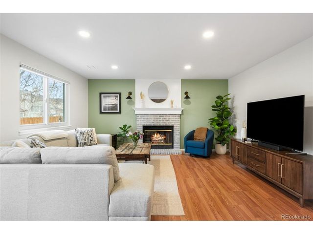 8163 S Humboldt Cir, Centennial, CO 80122