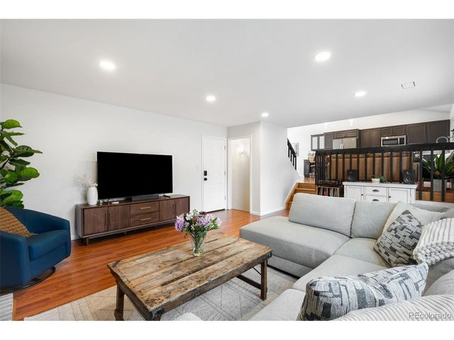 8163 S Humboldt Cir, Centennial, CO 80122