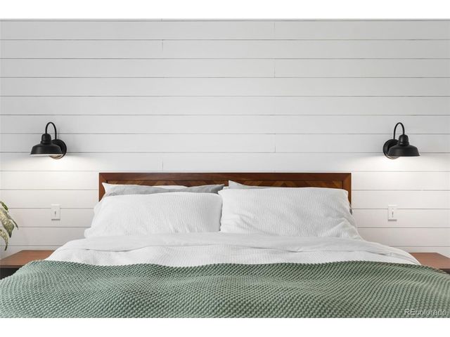 8163 S Humboldt Cir, Centennial, CO 80122