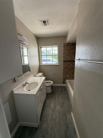 626 Shore Acres Boulevard, La Porte, TX 77571