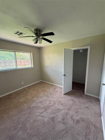 626 Shore Acres Boulevard, La Porte, TX 77571
