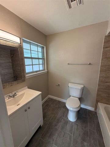 626 Shore Acres Boulevard, La Porte, TX 77571