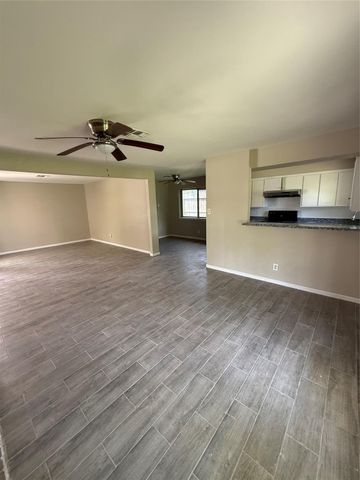 626 Shore Acres Boulevard, La Porte, TX 77571