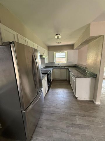 626 Shore Acres Boulevard, La Porte, TX 77571
