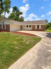 626 Shore Acres Boulevard, La Porte, TX 77571