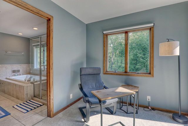 1248 N Lost Woods ROAD, Summit, WI 53066