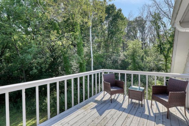 1248 N Lost Woods ROAD, Summit, WI 53066