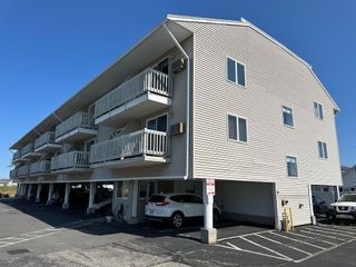 550 Winnacunnet Rd Unit 218, Hampton, NH 03842