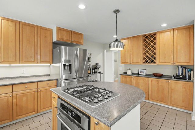 1906 Old Orchard Court, Ann Arbor, MI 48103
