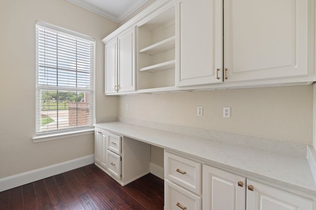 6035 Oak Hollow Drive, Burleson, TX 76028
