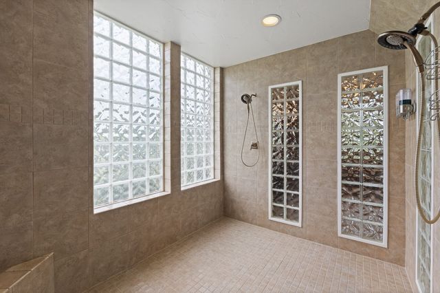 6035 Oak Hollow Drive, Burleson, TX 76028