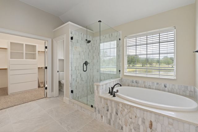 6035 Oak Hollow Drive, Burleson, TX 76028